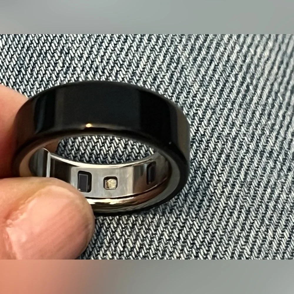 Oura Ring Gen 4 size 9 Black